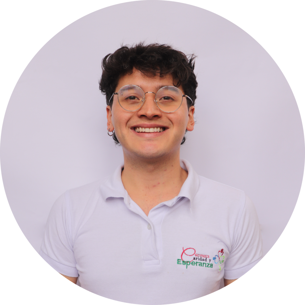 Juan - Profesor de diseño gráfico